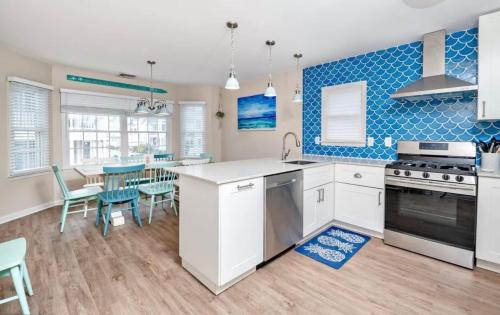 Surfside Retreat Close to Beach & Boardwalk in Atlantic City, United States