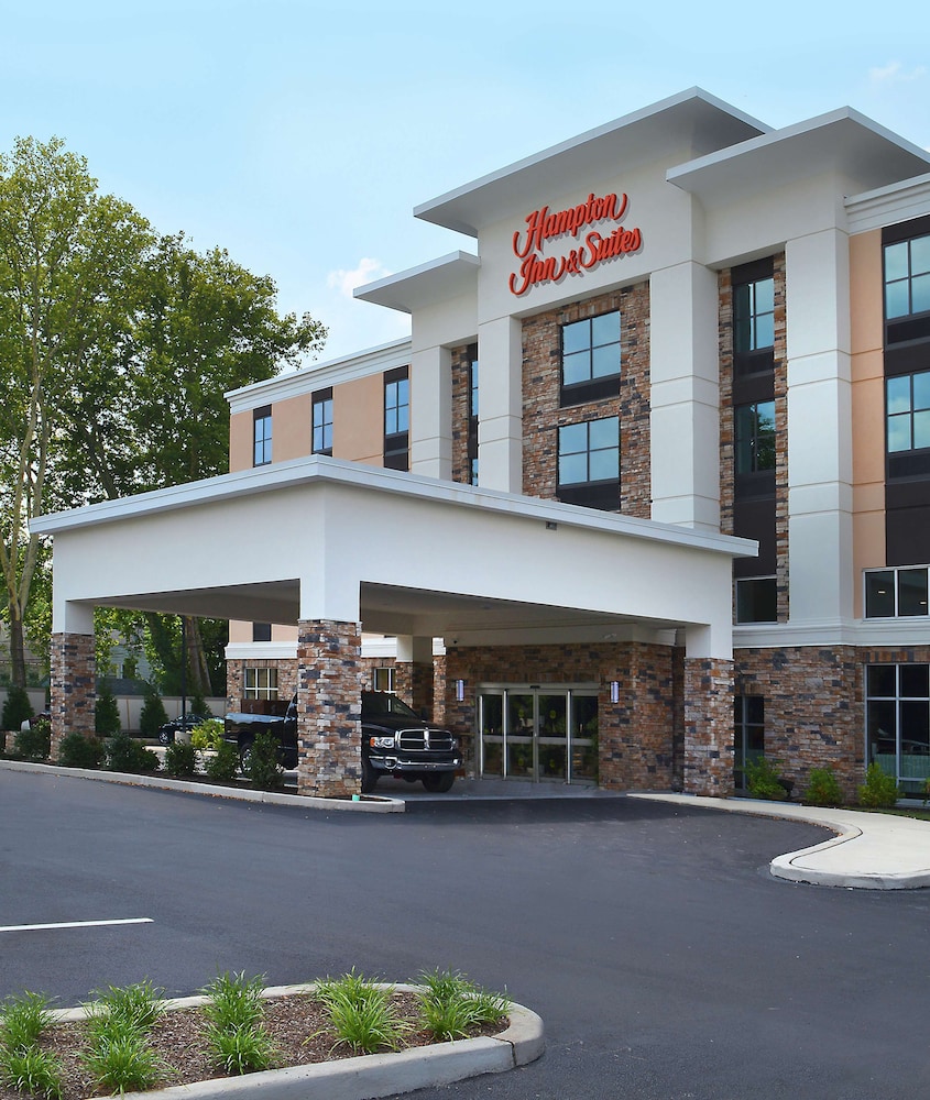 Hampton Inn & Suites Philadelphia Media - photo 2