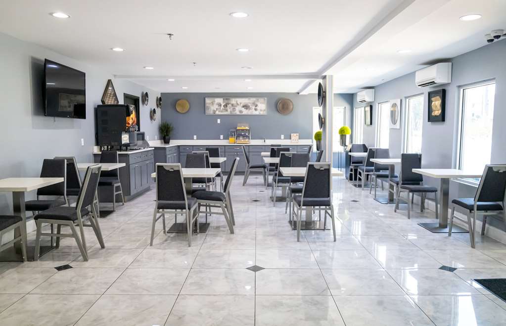 Days Inn By Wyndham College Park Atlanta Airport South - photo 8