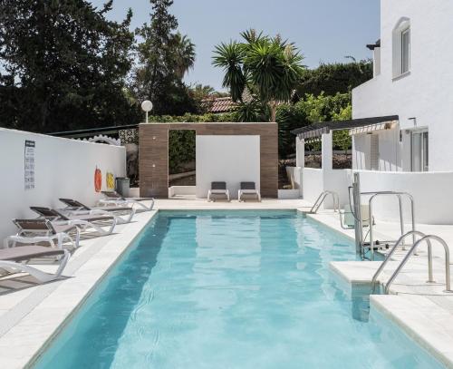 Stylish 3 Bedroom Apartment at the Heart of Nueva Andalucia Close to Centro Plaza — 4-Star Luxury Hotel in Marbella, Spain