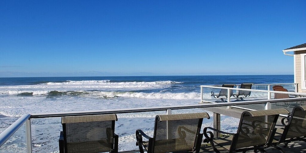 Admiral's Beach Retreat - photo 40