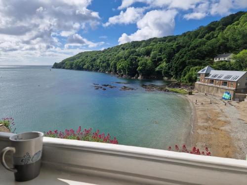 Balcony Cottage — 4-Star Luxury Hotel in Torpoint, United Kingdom