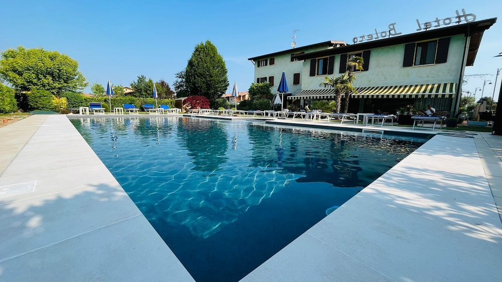 Bolero in Sirmione, Italy