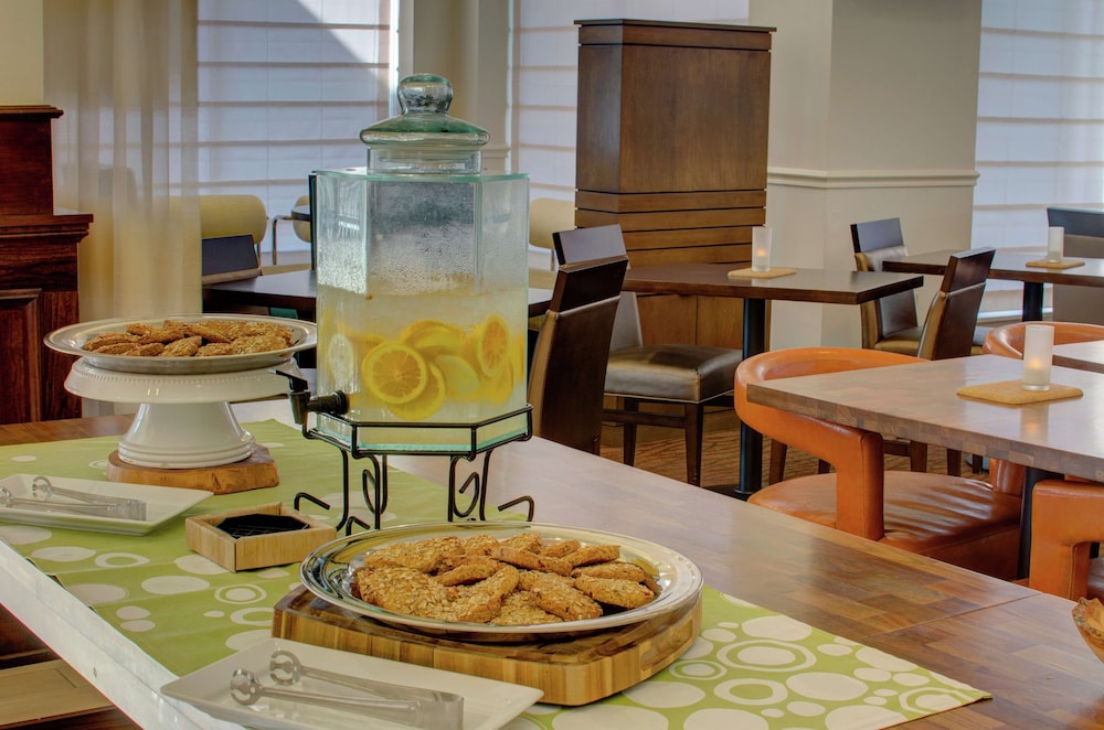 Hilton Garden Inn Norwalk - photo 46