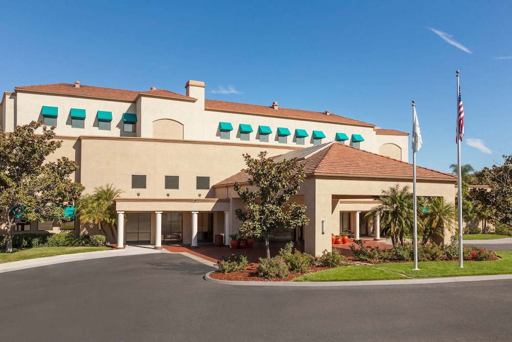 Embassy Suites by Hilton Temecula Valley Wine Country - photo 38