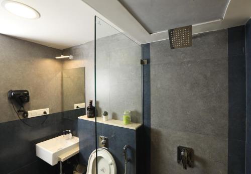 KE Premium Shared Apartments Bandra W