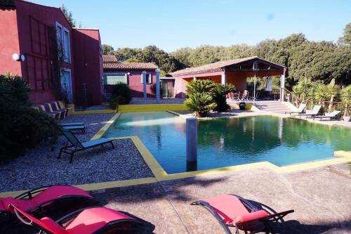 Studio Solea Studio 2 4 Personnes Domaine Astra Grans — hotel in Grans