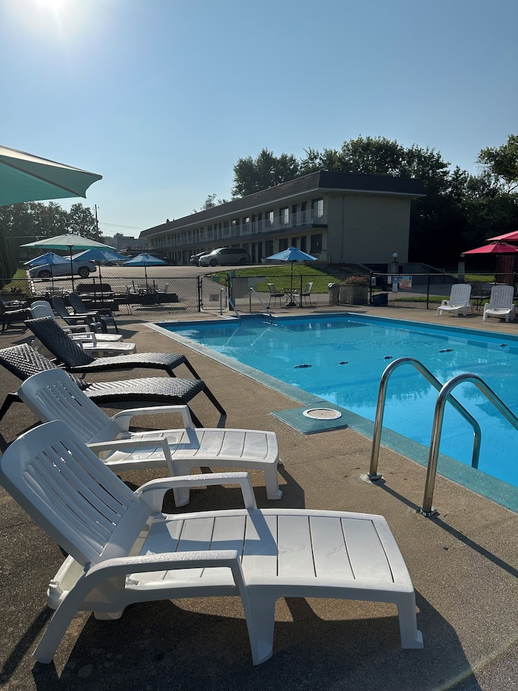 Geneva Wells Inn - photo 49