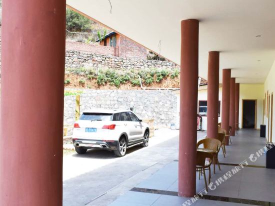 Xiangfengju Inn - carbon neutral hotel in Yanjing