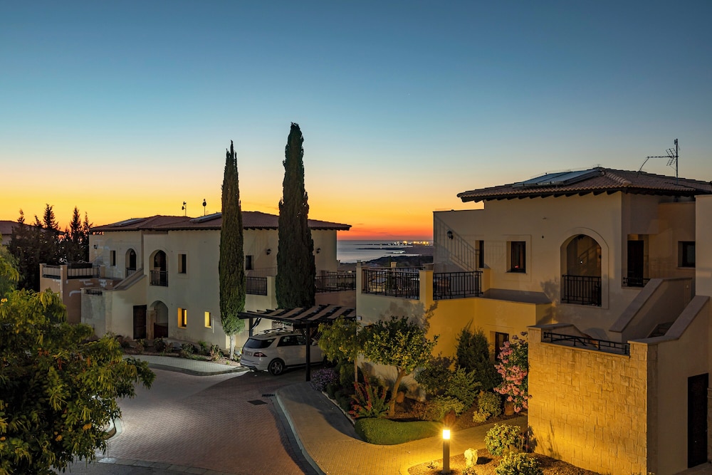 Aphrodite Premium Apartments I