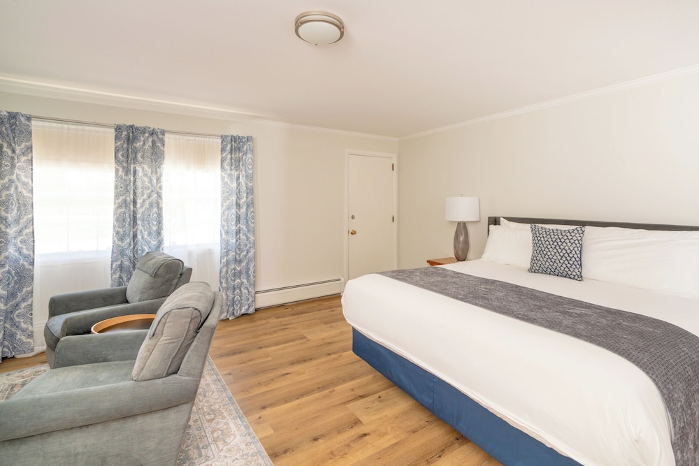 Iron Masters Inn on Main - photo 8