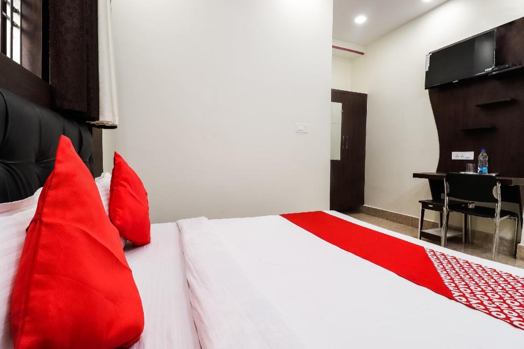 Hotel O Chandra - last minute hotel in Lucknow