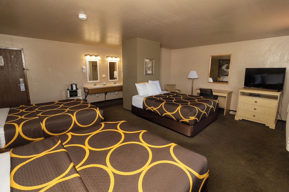 FairBridge Inn & Suites Moscow Pullman - photo 22