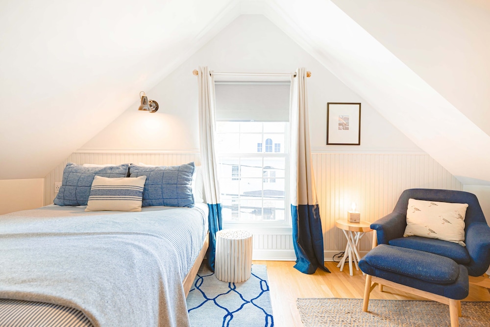 Great Island Inn: A Boutique Apartment Hotel - photo 16