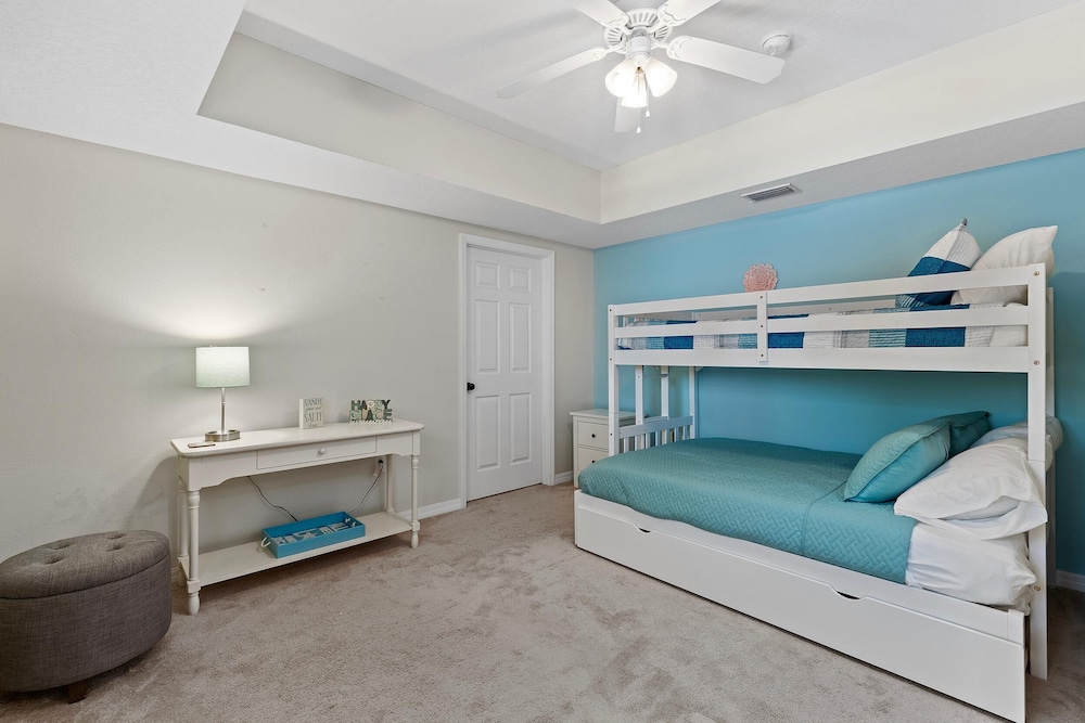 Oceanwalk 15 202 — 4-Star Luxury Hotel in New Smyrna Beach, United States
