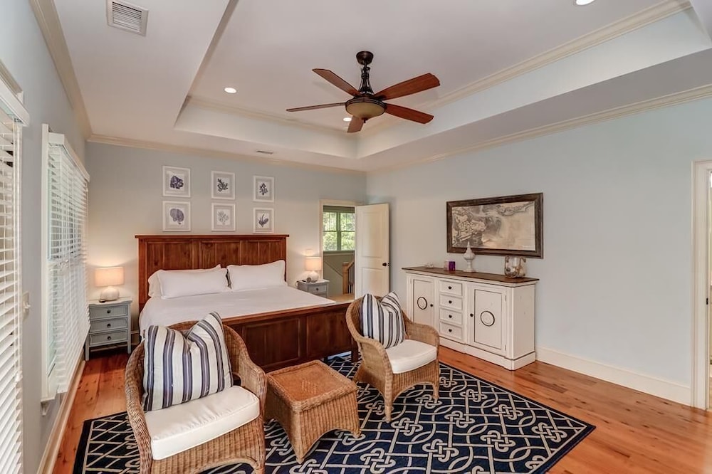 2602 Hartnett Boulevard — 4-Star Luxury Hotel in Isle Of Palms, United States