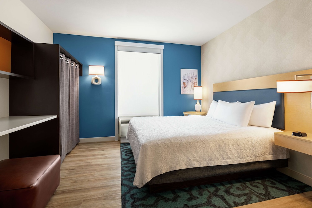 Home2 Suites by Hilton NY Long Island City Manhattan View - photo 23