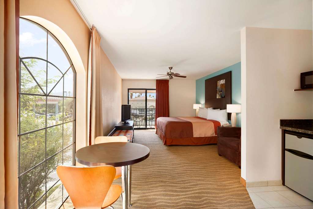 Super 8 by Wyndham Indio - photo 12