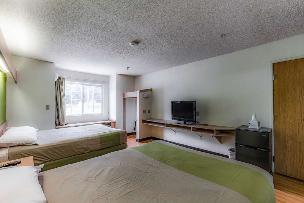 Motel 6 Charlotte NC University - photo 9
