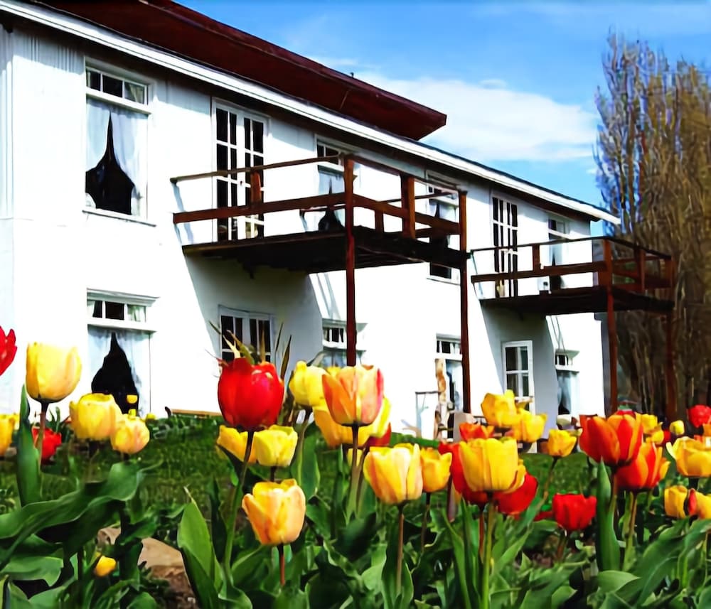 El Galpon Del Glaciar in El Calafate, Argentina
