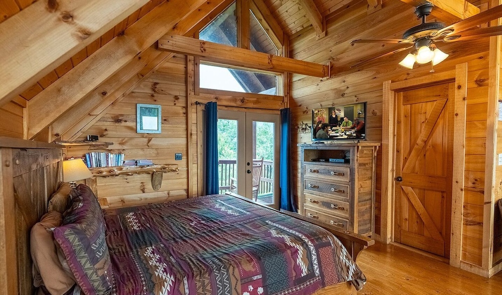 Awestruck - last minute hotel in Sevierville