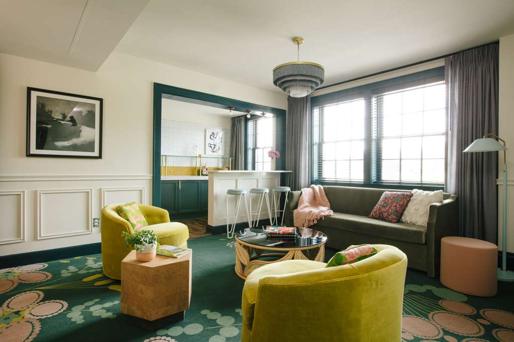 Hotel Clermont - photo 56