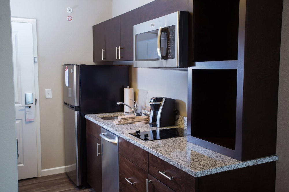 Towneplace Suites Southern Pines Aberdeen - photo 12