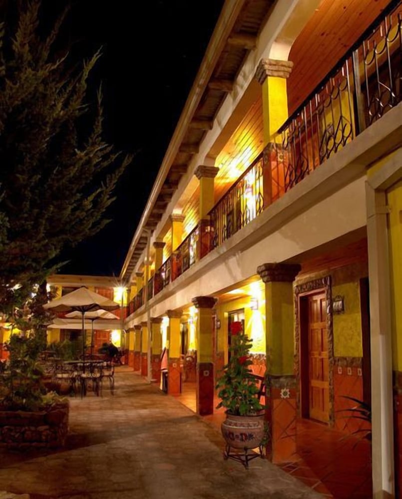 Plaza Mexicana Margarita's