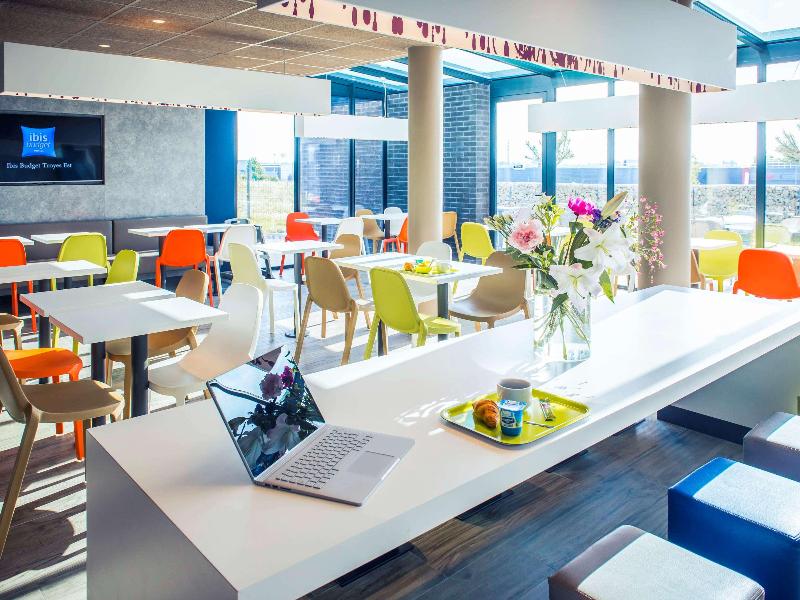 Ibis Budget Troyes Est — Saint-Parres-Aux-Tertres — photo 3