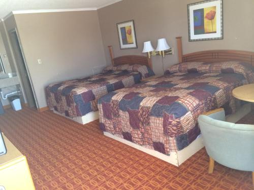 Lake Shore Motel - photo 3
