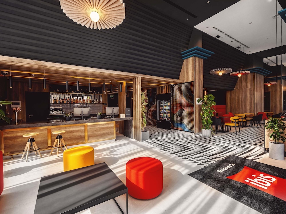 ibis Tbilisi City — 4-Star Luxury Hotel in Tbilisi, Georgia