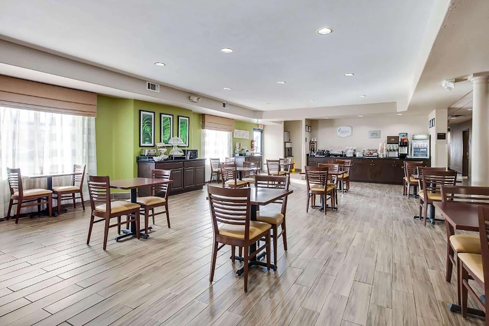 Baymont by Wyndham Milan - photo 30