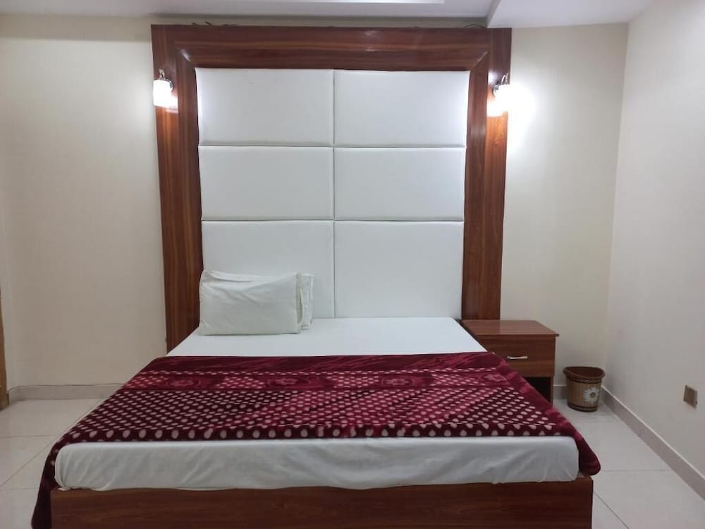 Hotel Executive One — Multan — photo 5