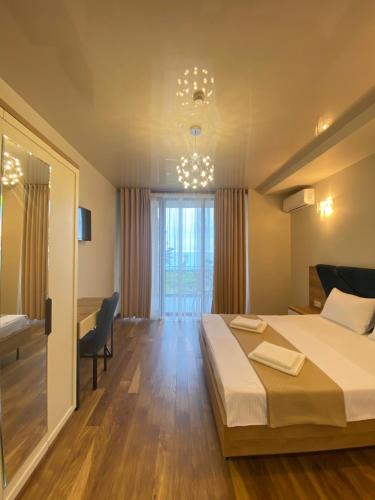 Hotel Leonardo