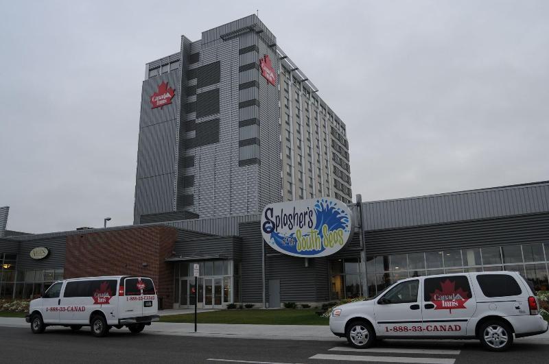 Canad Inns Destination Center Grand Forks - photo 4