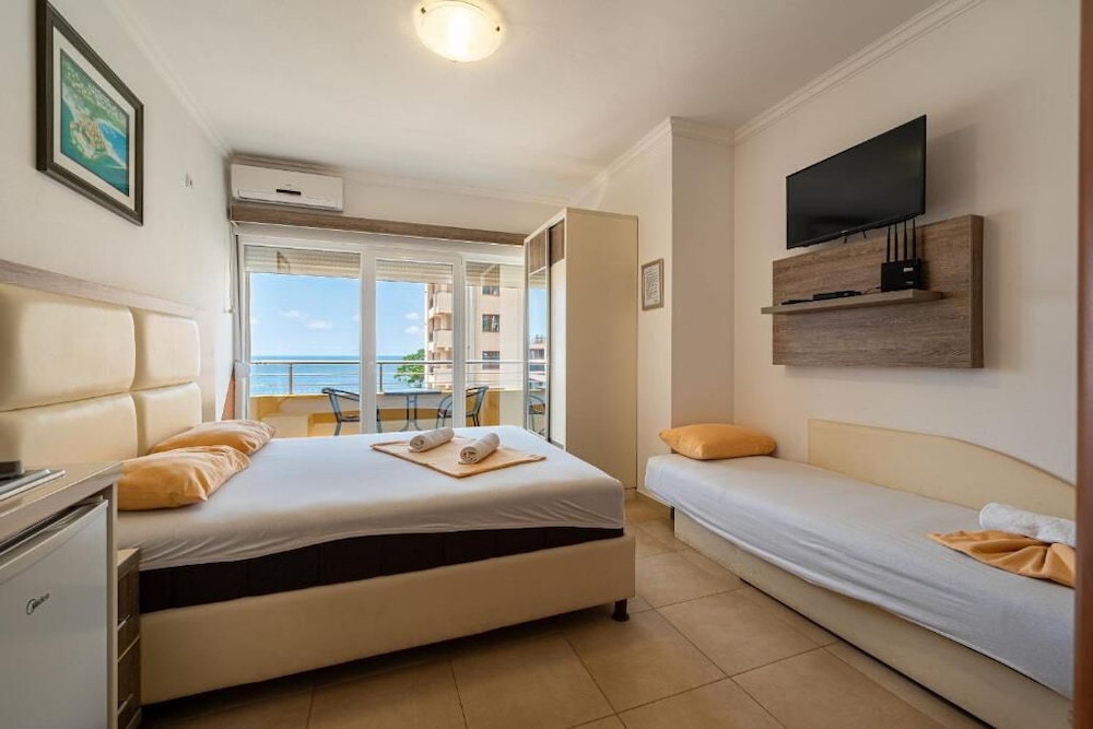 Saray Hotel - carbon neutral hotel in Bar