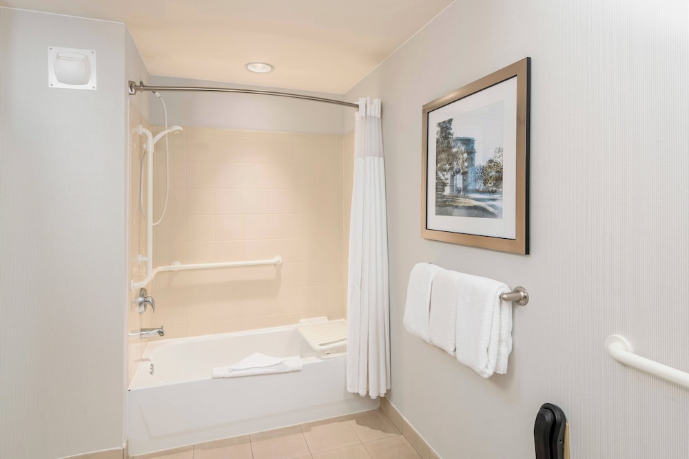 Courtyard by Marriott Philadelphia Valley Forge Collegeville - photo 12