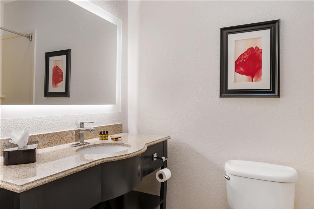 Best Western Plus JFK Inn & Suites - photo 28
