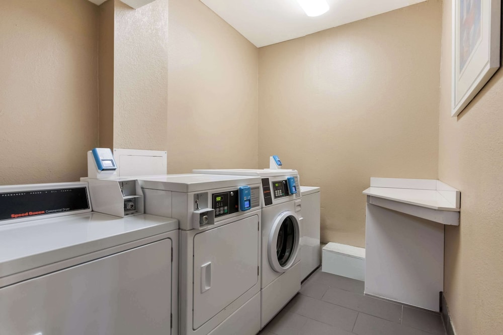 Comfort Inn South Oceanfront - photo 48
