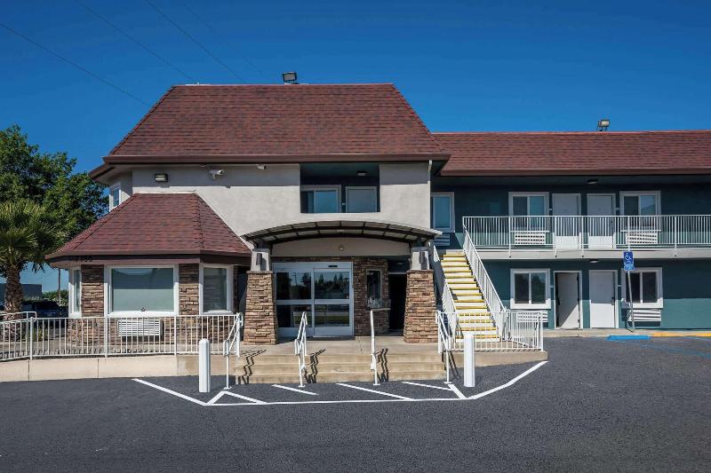 Quality Inn Elk Grove Sacramento - photo 15