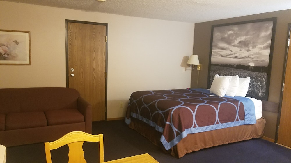 Super 8 by Wyndham Milbank SD - photo 7