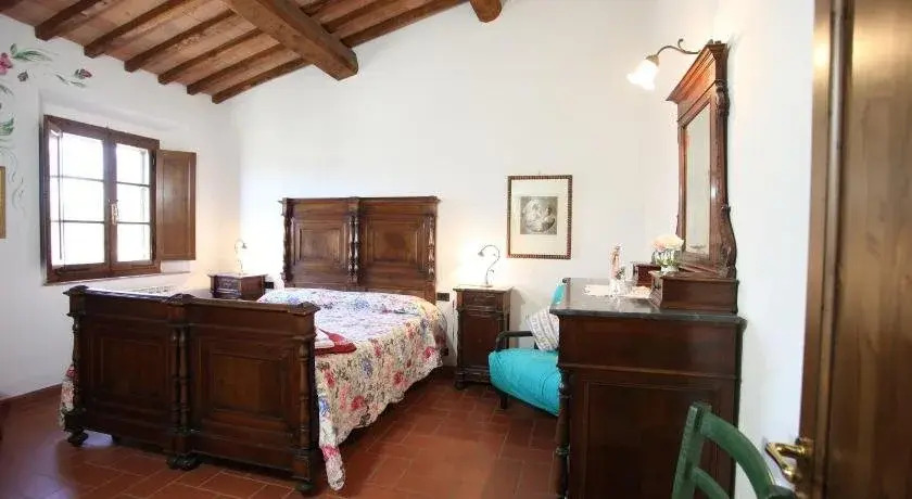 Antico Borgo San Lorenzo Relais Residence — 4-Star Luxury Hotel in Poggibonsi, Italy