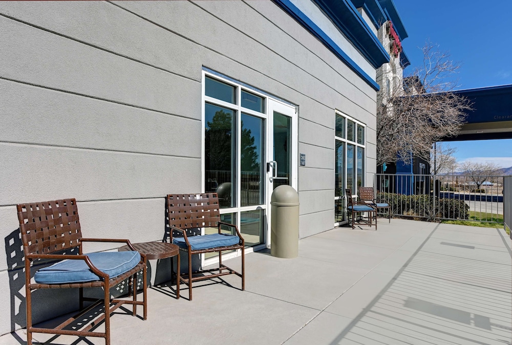 Hampton Inn Lordsburg - photo 31