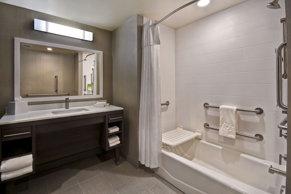 Home2 Suites by Hilton Bowling Green - photo 22