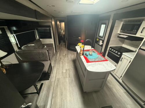 The Luxe Trailer Escape - photo 6