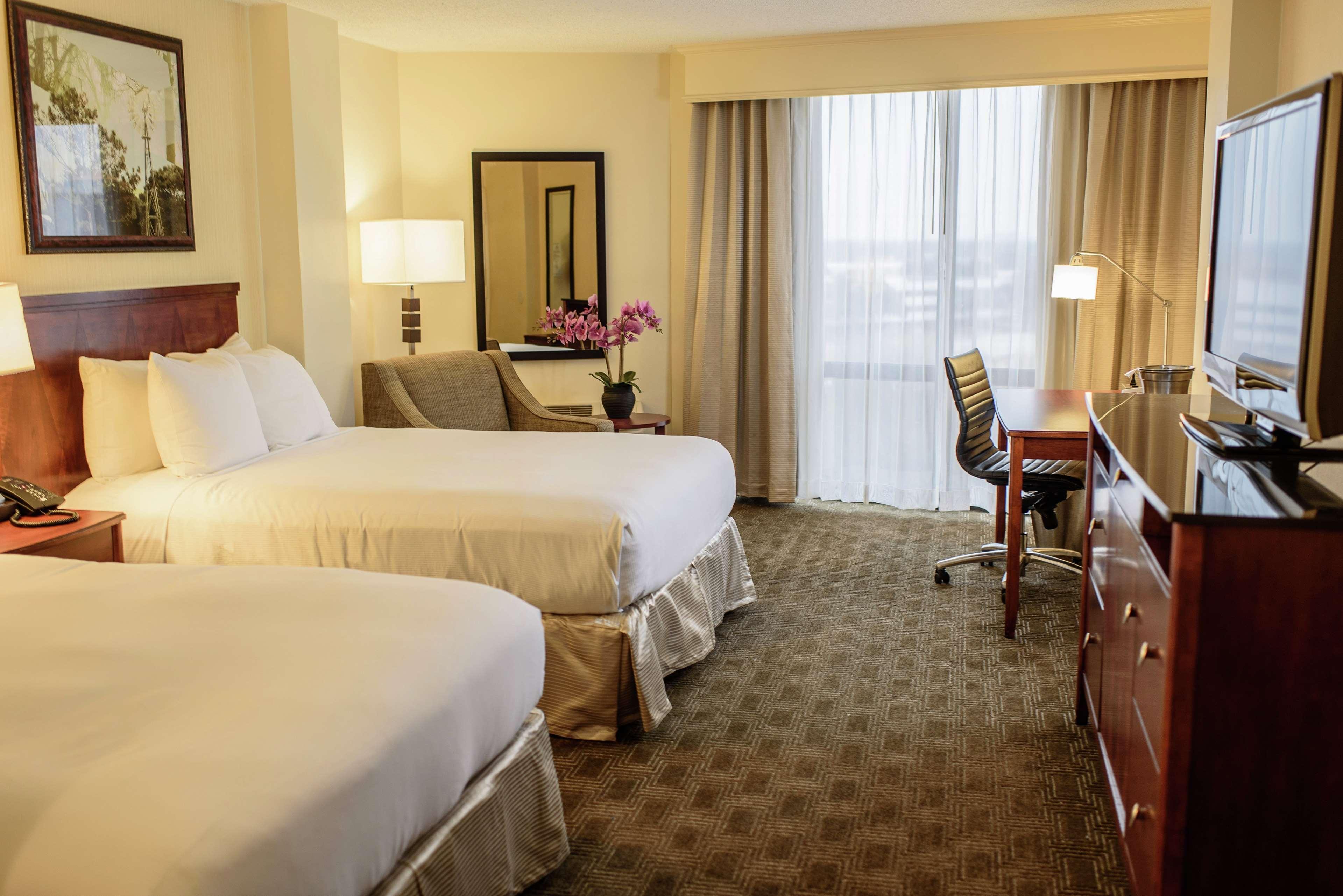 Hilton Houston Galleria Area - photo 8