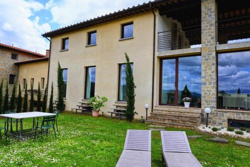 Tuscan Country House Monastero — 4-Star Luxury Hotel in Arezzo, Italy