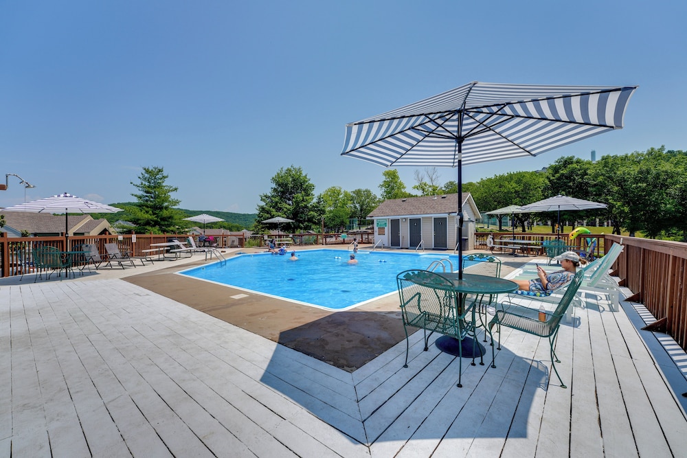Branson Condo w Lake Access Resort Amenities - photo 8