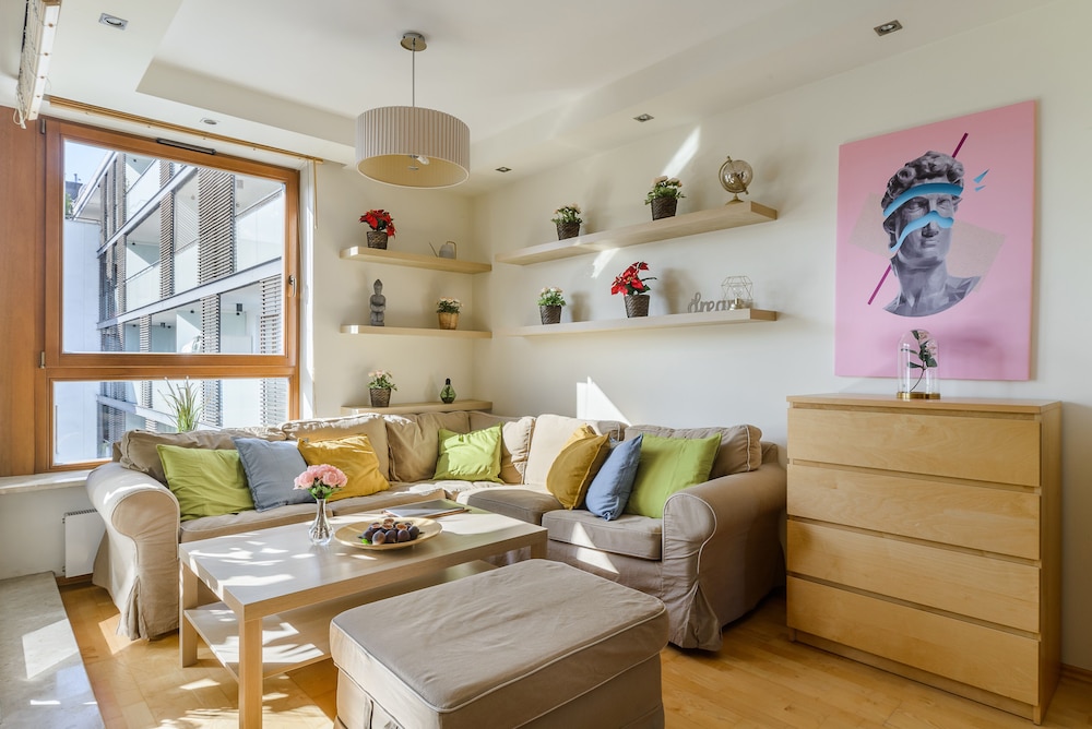 Lumina Lovely Apartments in Warszawa — 4-Star Luxury Hotel in Warsaw, Poland