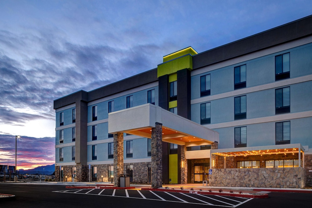Home2 Suites by Hilton Redding - photo 53